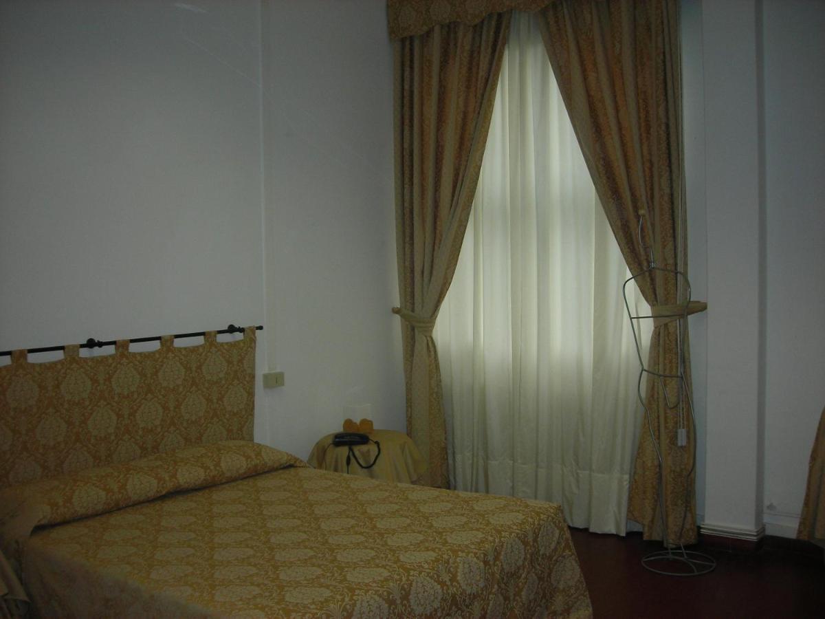 Hotel Agli Artisti Venedig Zimmer foto